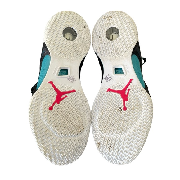 Nike Air Jordan 36 Low Sneakers Size 10 DH0833-063 - Picture 9 of 9